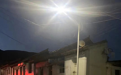 农村院子里最适合的宕昌太阳能路灯亮度与安装要点